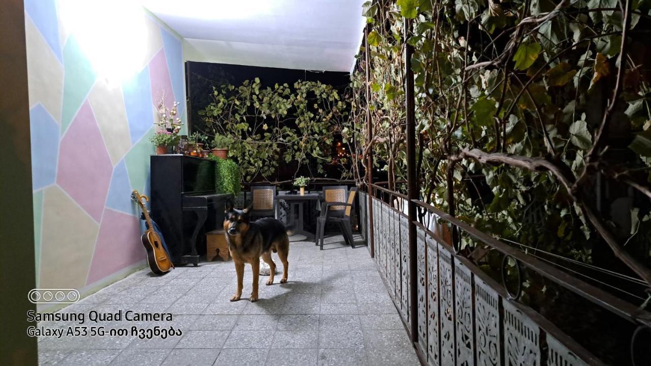 Apartment With A Nice Terrace In Old City Center Tiflis Exterior foto