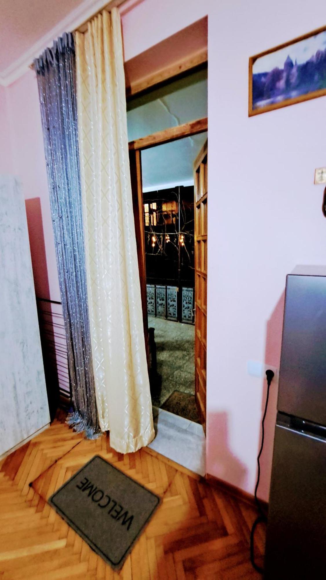 Apartment With A Nice Terrace In Old City Center Tiflis Exterior foto